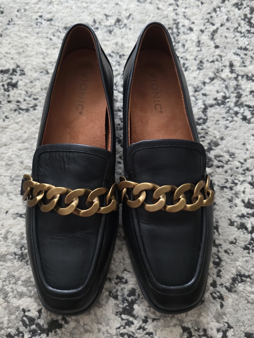 Vionic Mabelle Loafers Women's 7.5 Black Leather Gold Chain Comfort Shoes NWOT